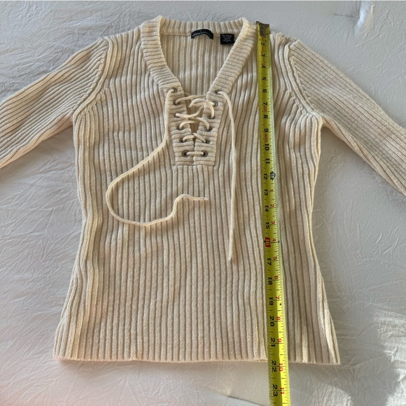 Vintage Y2K 90s Wool Lace Up Ribbed Fitted Cream Neutral Cozy Stretch Sweater - Picture 12 of 13